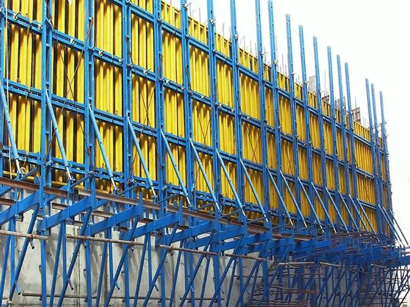 retaining wall shuttering
