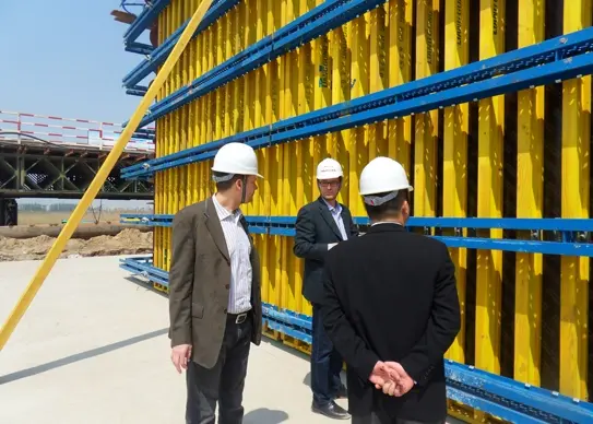 timber wall formwork
