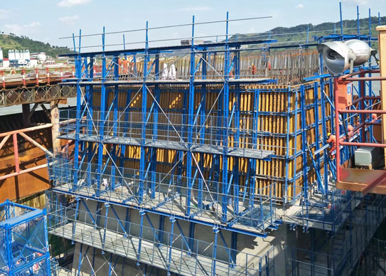 automatic climbing formwork